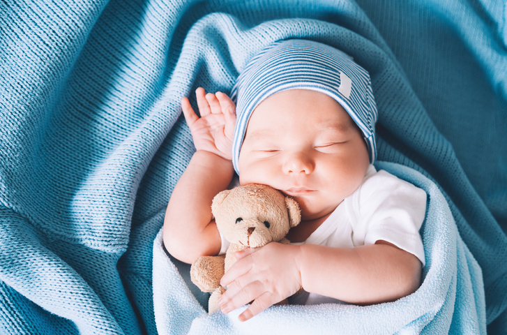 10 Cuidados imprescindibles para tu bebé primer mes