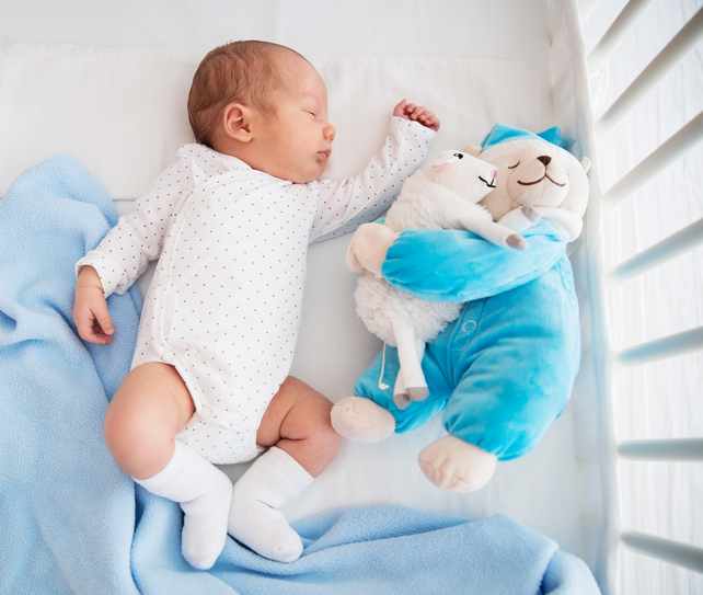 Como debe ser la ropa de cuna del bebé